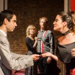 Buenos Modales: el innegable placer de perder el control