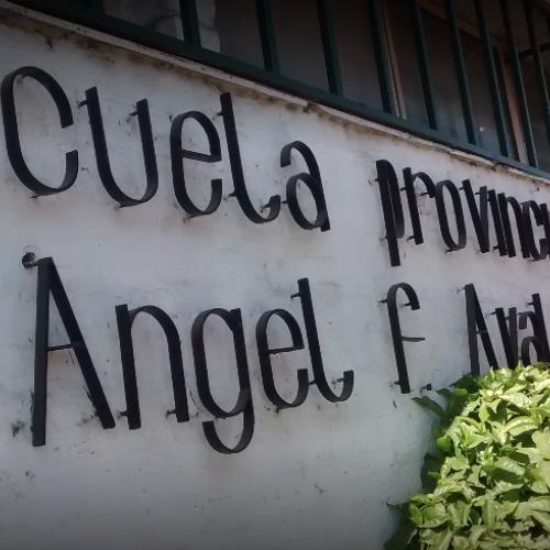 Escuela Ángel Avalos