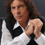 Firma de libro Aejandro Dolina