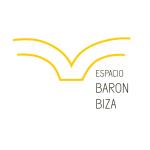 Libros libres. Mesa de diálogo sobre la edición desde un paradigma  de cultura libre, con Barbie Couto, Alejandro Reynoso y Luciana Mora.