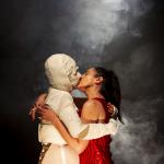 “Nunca nadie murió de amor excepto alguien alguna vez”  de  La Mucca Teatro