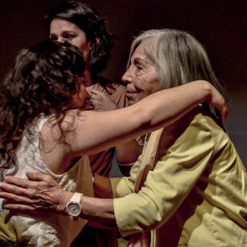Agrietada: teatro por los derechos humanos que nos faltan